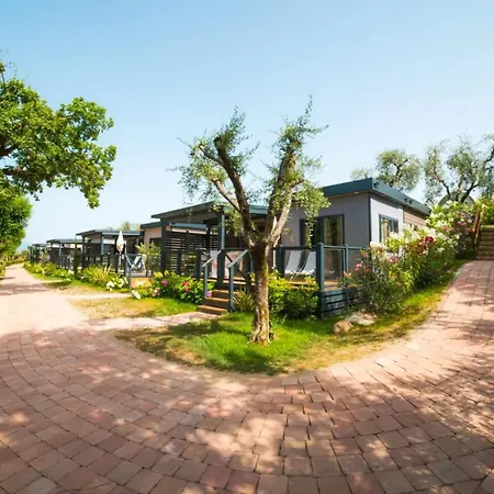 Weekend Glamping Campsite San Felice del Benaco