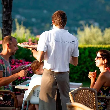 Weekend Glamping Kemp San Felice del Benaco